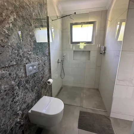 Mavi Yengeç Butik Couette-café