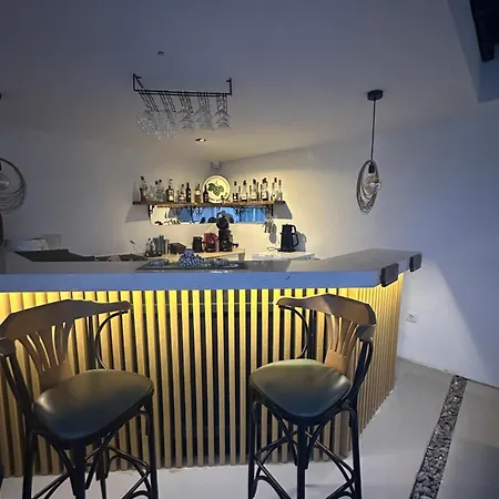 Mavi Yengec Butik Frühstückspension Çeşme